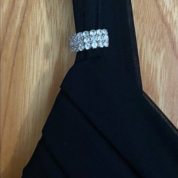 Black Dress - Picture 2 of 5